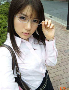 《医生揉捏小核花液喷洒-男男肉车分卷阅读H老师和学生》