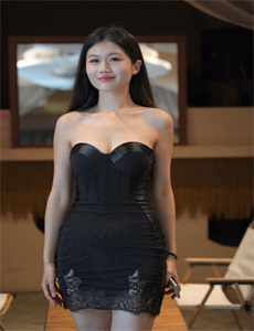 《潮吹美女-波多野结衣 美乳人妻》