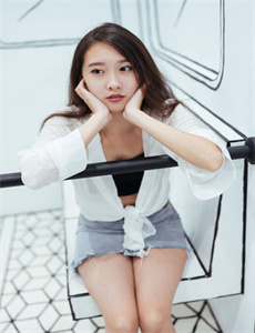 《黎耀祥-新年啪啪曲》