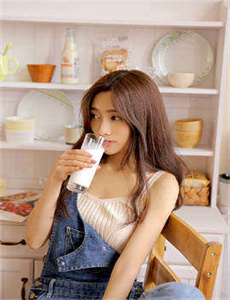 《小东西把它夹住去跑步不能掉-恶魔三胞胎的囚宠 小说》